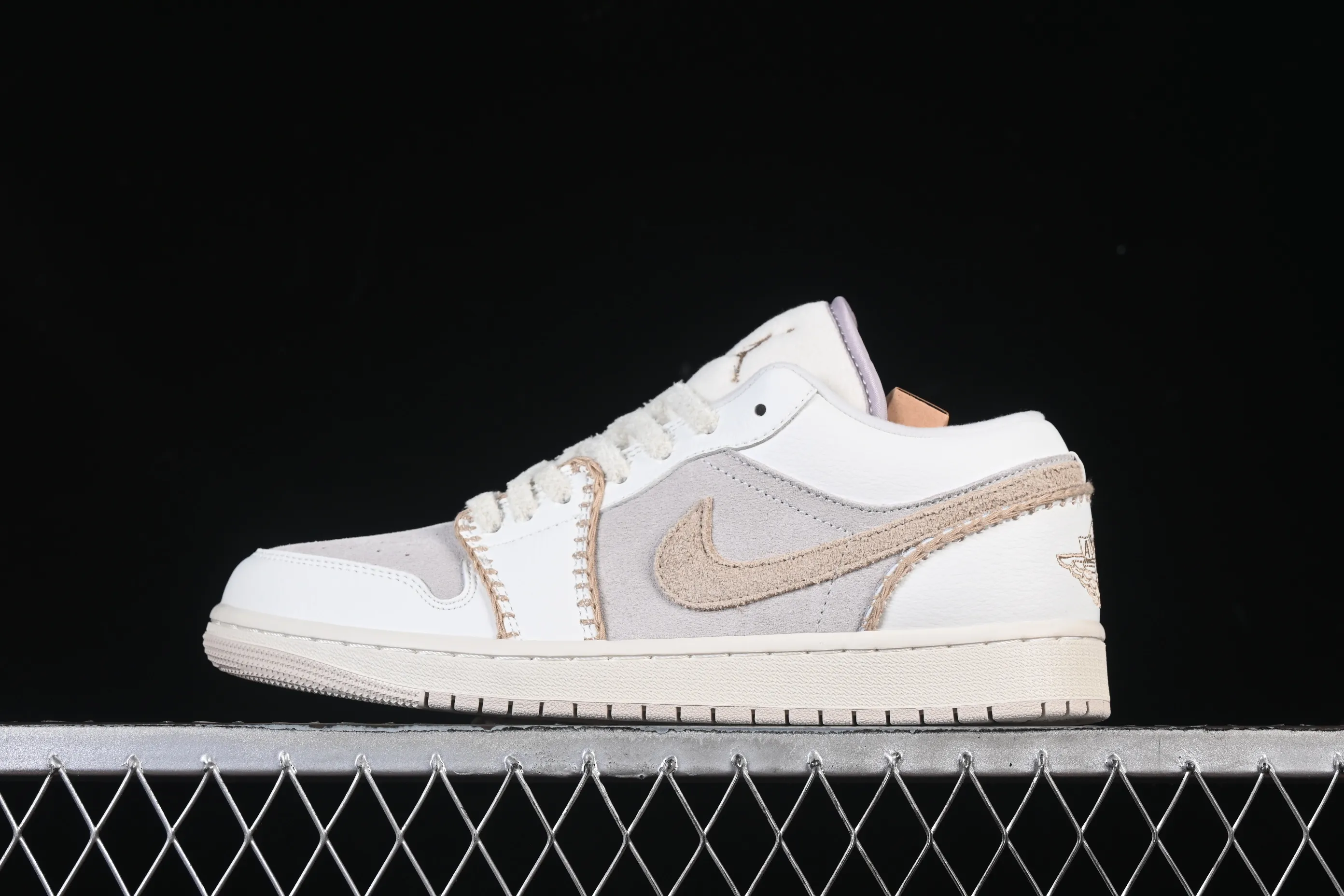 All categories Air Jordan Jordan series basketball shoes Air Jordan 1 Low Air Jordan 1 Low AJ1 Joe 1 meter white brown low-top casual sneakers HV4268-120
